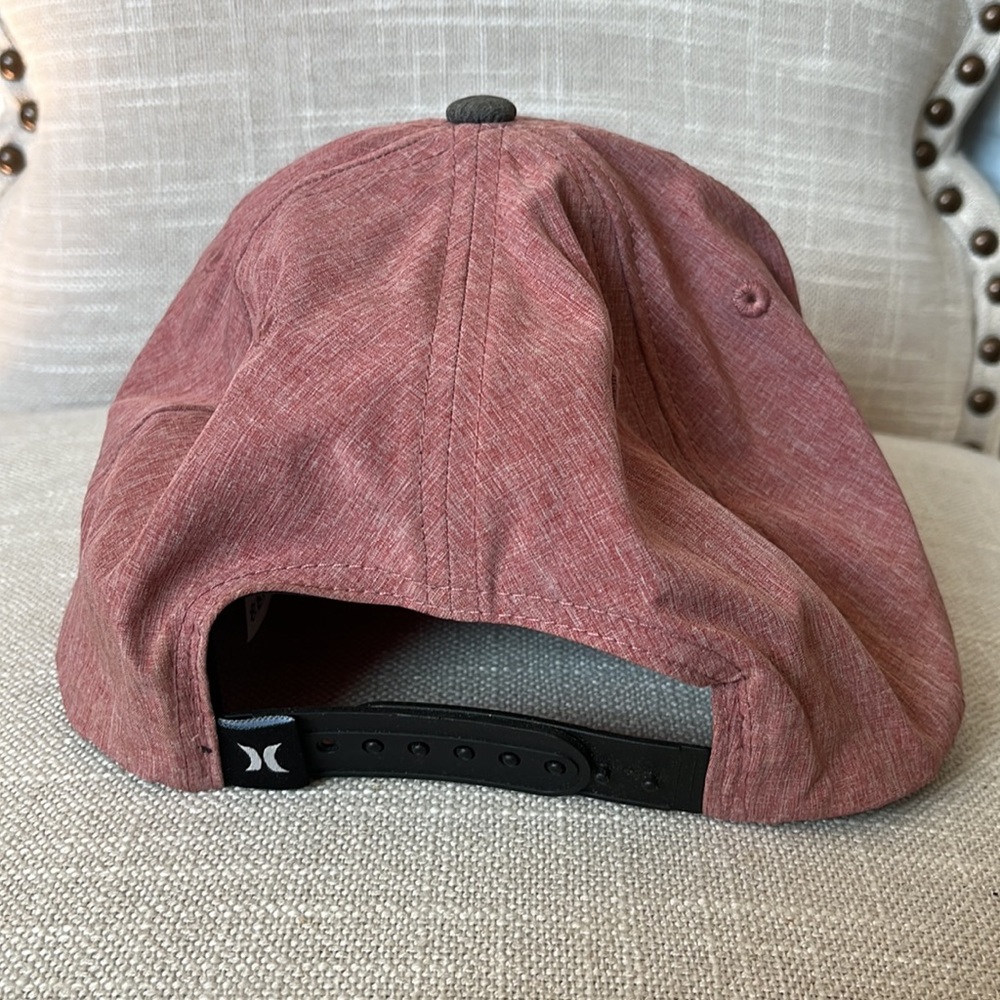 Hurley SnapBack - Picture 2 of 6